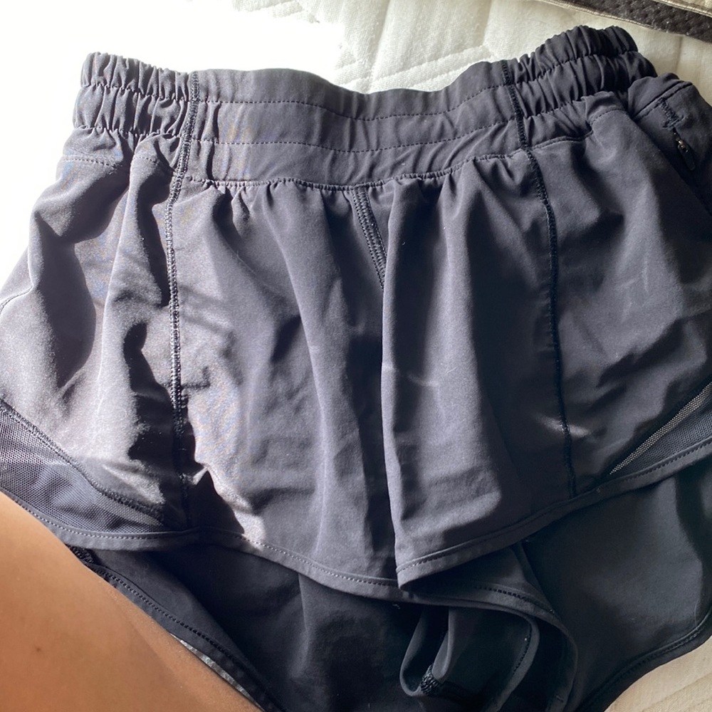 Lululemon shorts black